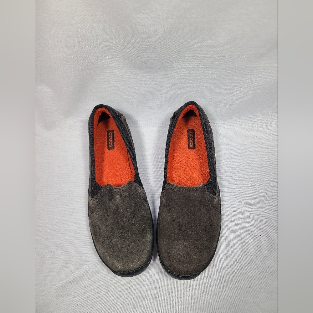 Crocs 12410 Women's Anyweather Brown Suede Leather Slip On Loafers Size 9 Womens